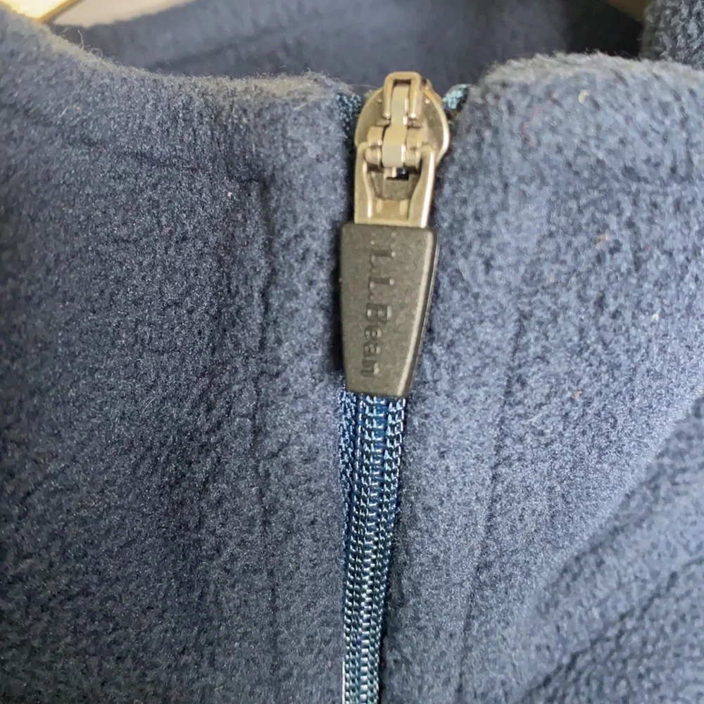L.L. Bean Fleece  1/4 zip pullover sweater sweatshirt navy blue zipper pocket L - Picture 5 of 9